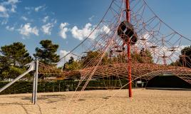 Pyramide de cordes au camping Mer et Soleil d'Oléron